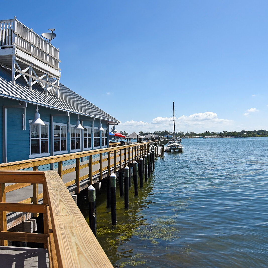 bigstock-Bradenton-Beach-Pier-100660550.jpg